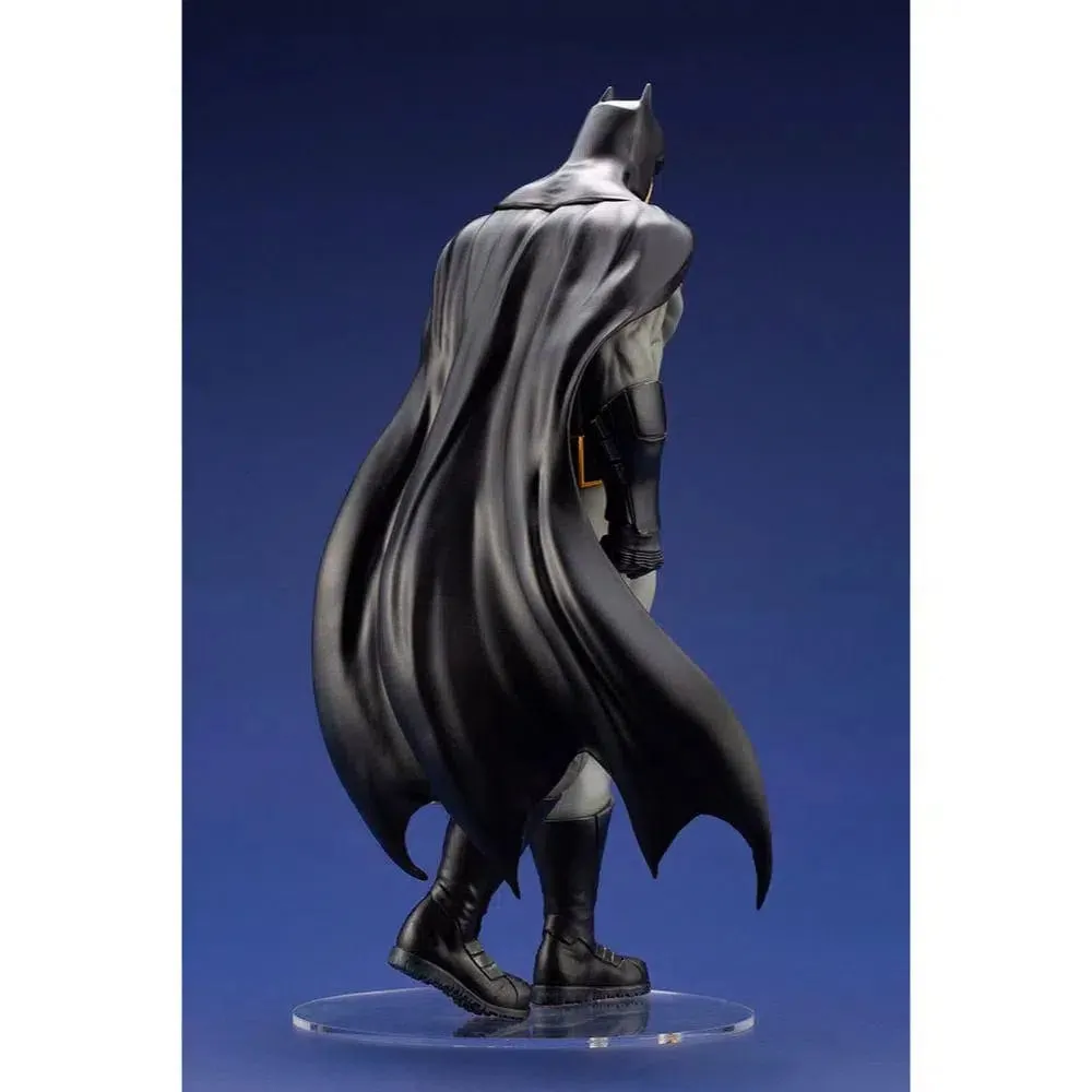 Batman: Last Knight on Earth - Batman Statue - Kotobukiya - ArtFX